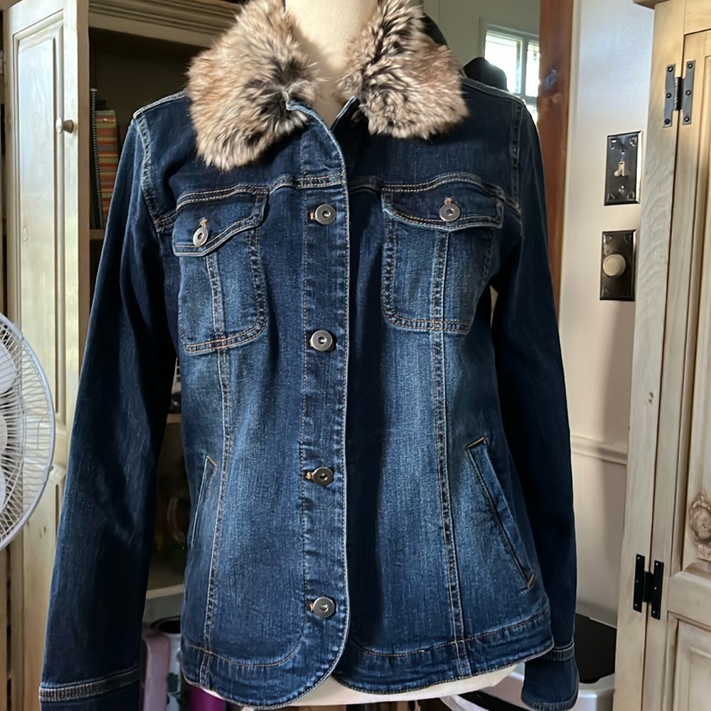 JJill Jean jacket, size small. Fur removable collar